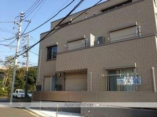 レヴァン・フランセの外観写真