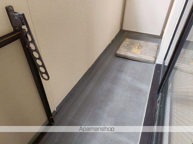 ミドエスト・ツダの内装写真