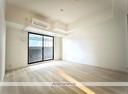 ＳーＲＥＳＩＤＥＮＣＥ中新町ａｖｅｌｉｓ[1K/28.39m2]のリビング・居間