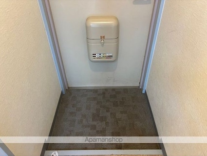 リバーハイツ豊岡[1K/23.04m2]の玄関