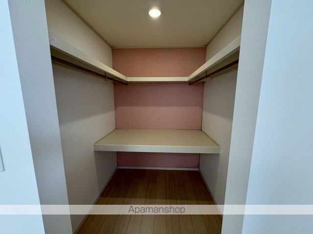 小人町一戸建の内装写真