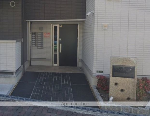 サウスメゾンサフィニアの玄関写真