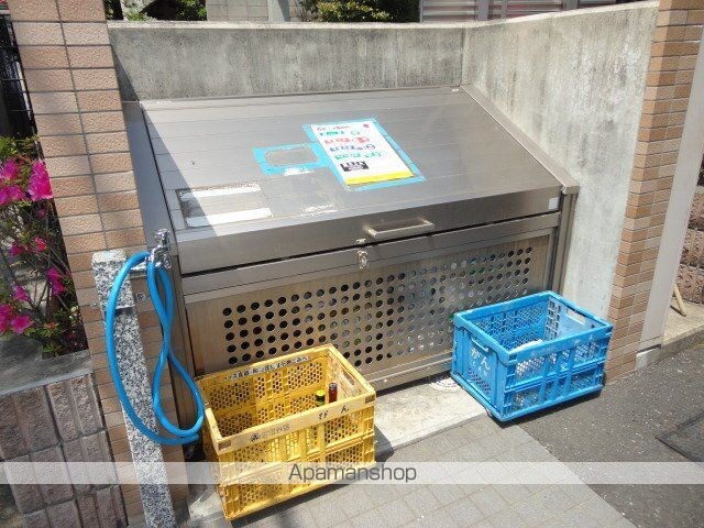 ティアラ三軒茶屋[1K/26.77m2]の共用部1