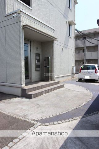 ローゼスポート港町 A棟の玄関写真