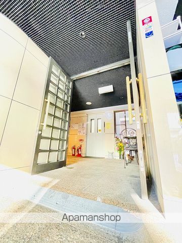 プリエール北畠の玄関写真