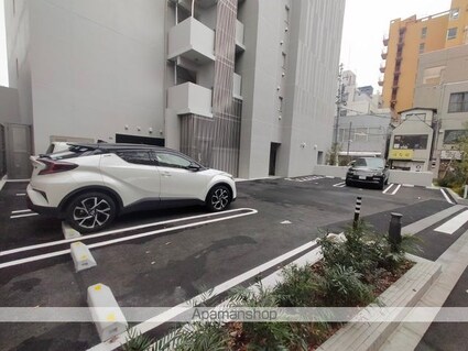 ザ・パークハビオ上北沢[1DK/25.41m2]の駐車場