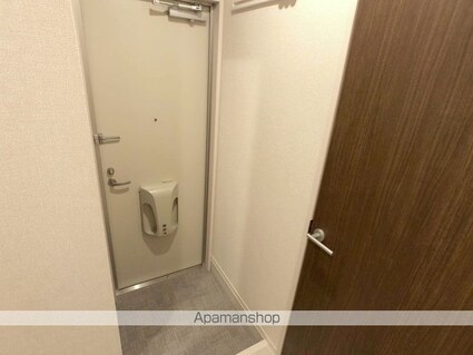 メゾンピュール[1R/32.88m2]の玄関