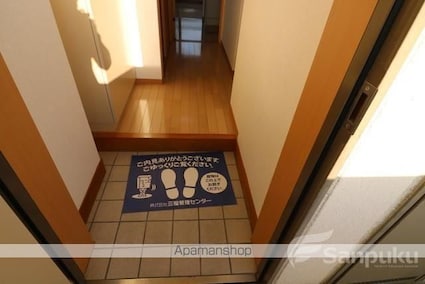 耶麻田ビル２号館[1R/26.32m2]の玄関