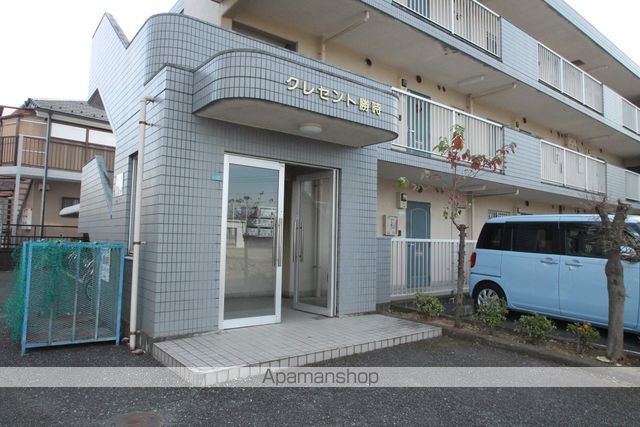 クレセント勝時の玄関写真