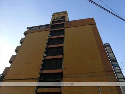 タウンビル[店舗/27.1m2]の外観3