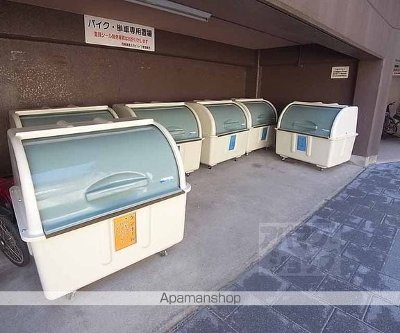 四条高倉スカイハイツの外観写真