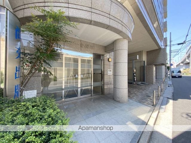 エリーな横川の玄関写真