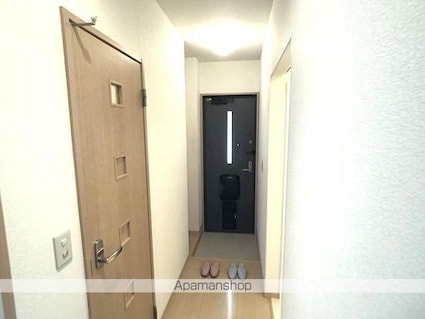 ドエルコート里吉　Ｂ[1LDK/40.07m2]の玄関