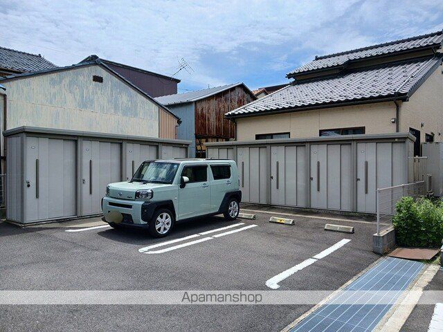 坂井市 2階建 築7年の内装写真