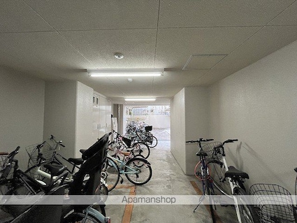 ヴィラシオン古江東[3LDK/78.75m2]の共用部1