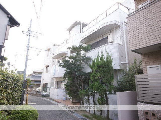 蛍池ホワイトマンションの外観写真