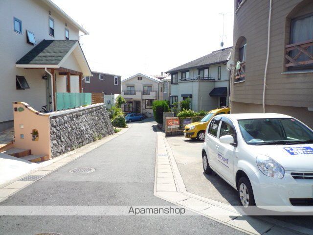 クィーンズコート鴨江の外観写真