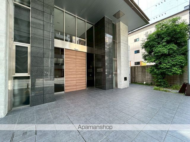 BLAU本町東の玄関写真