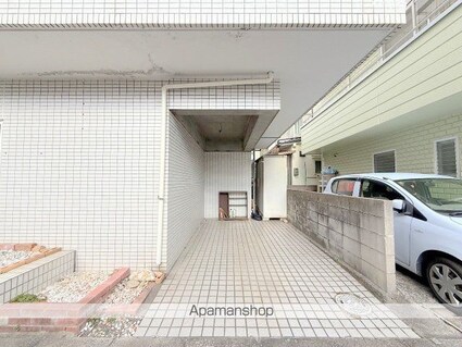 己斐上３丁目戸建[5LDK/156m2]の駐車場2