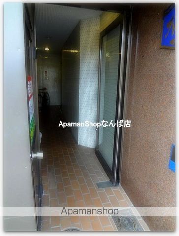 プレステージ北堀江の玄関写真