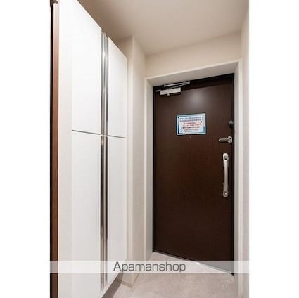 ウェルスクエア方南町Ⅱ[2LDK/40.92m2]の玄関