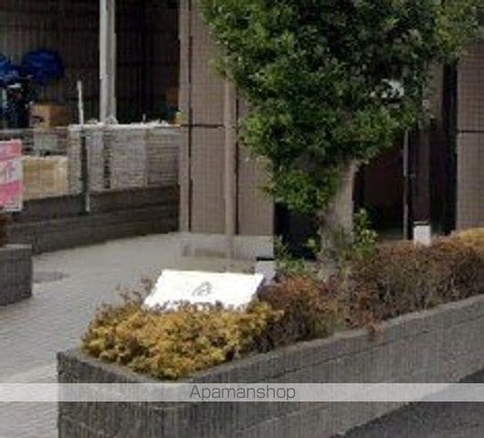エクセレンス戸田公園の玄関写真