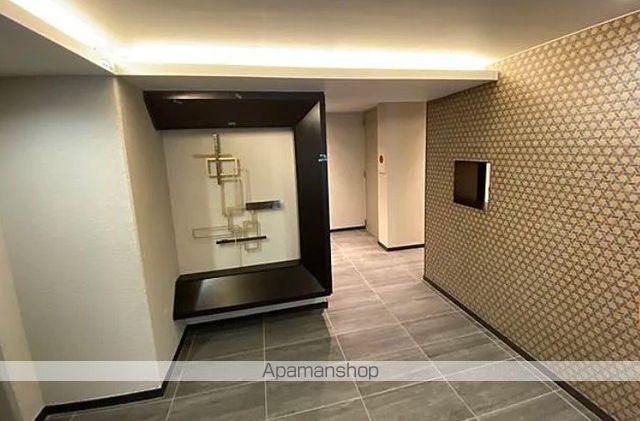 ジオエント御徒町の玄関写真