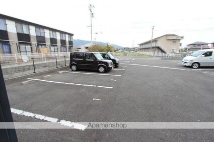 香川県高松市屋島東町[2LDK/51.75m2]の駐車場