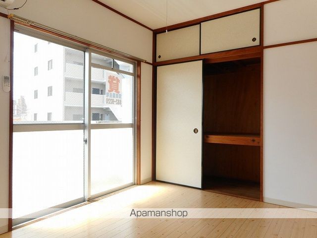 F LUNESTAの内装写真