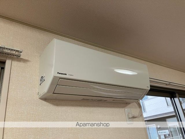 BEE HOUSEの内装写真