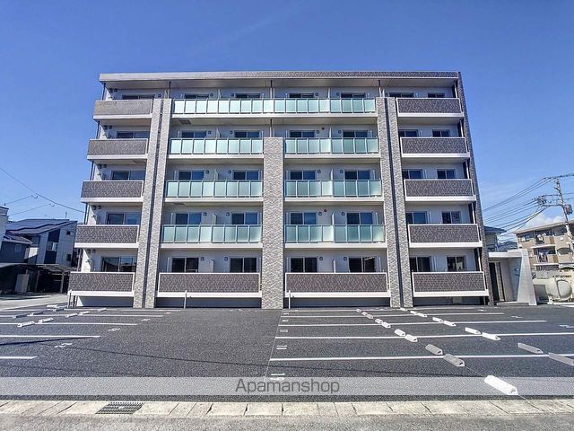 ヴィガラス川成新町の外観写真