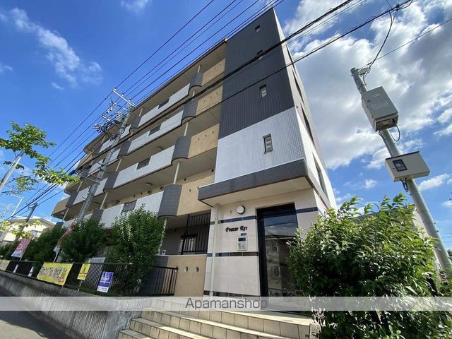 プレイズ レイの外観写真