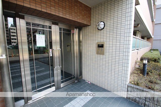 ラグーンフライト新大阪の玄関写真