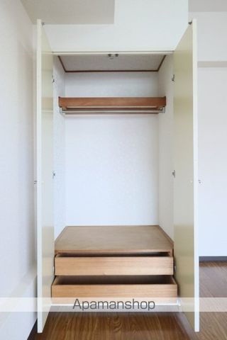 アカデミー・グローリア初穂町田合同ビルの内装写真