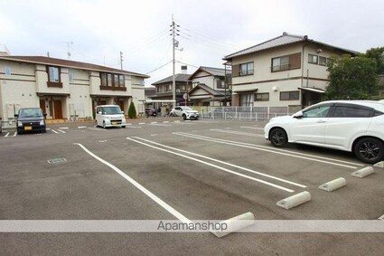 サンテクラージュ木太町Ａ[2LDK/58.21m2]の駐車場