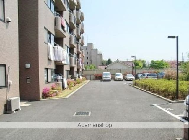 ヴェルドミール一橋の玄関写真