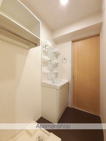 フォーリスト・ガーデンN Aの内装写真