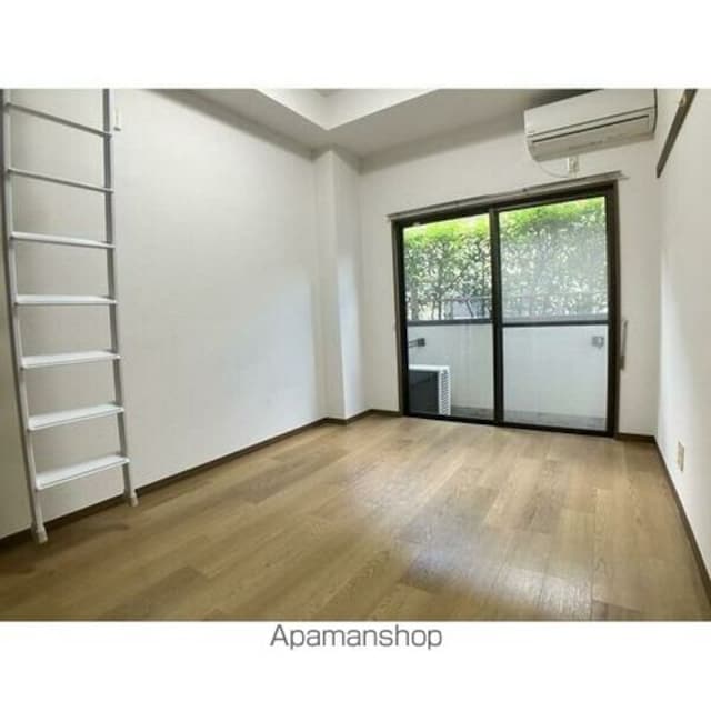 ＦａｃｈｅーＫ[1K/18.9m2]のリビング・居間1