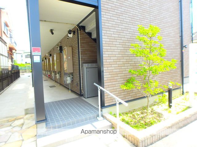 レオネクスト長尾台の玄関写真