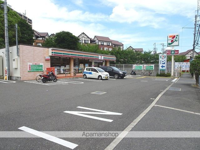 ペルシュワールの周辺写真