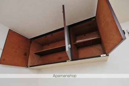 フラット中野[1R/10.78m2]の収納
