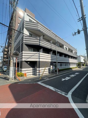 中野区弥生町のマンションの外観1