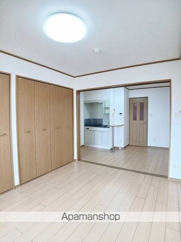 レルベ保田窪の内装写真