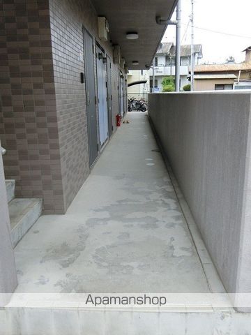 アルコバレーノIIの玄関写真