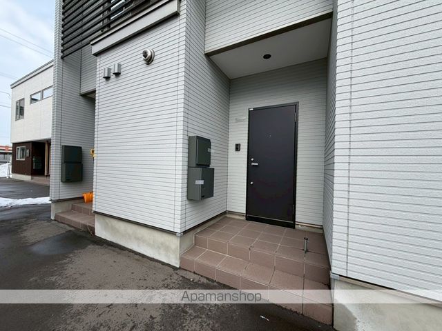 リンドウの玄関写真