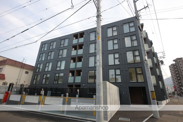SーRESIDENCE南円山BLAZEの外観写真