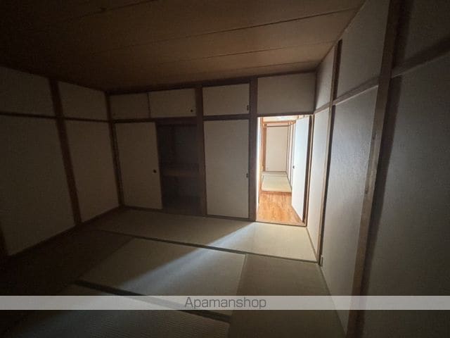 京阪電気鉄道京阪線 萱島駅 徒歩4分 2階建 築34年の内装写真