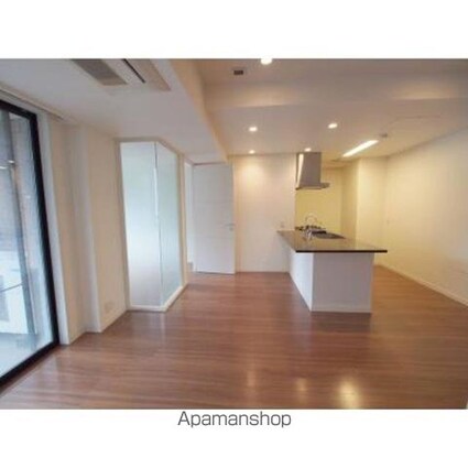 アルティスコート南青山[1SLDK/77.16m2]のリビング・居間