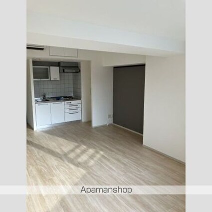 プライムアーバン四谷外苑東[1R/36.09m2]のリビング・居間1