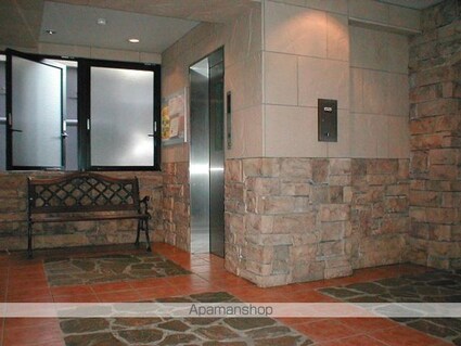 フェニックス新宿７丁目[1K/20.89m2]のロビー2